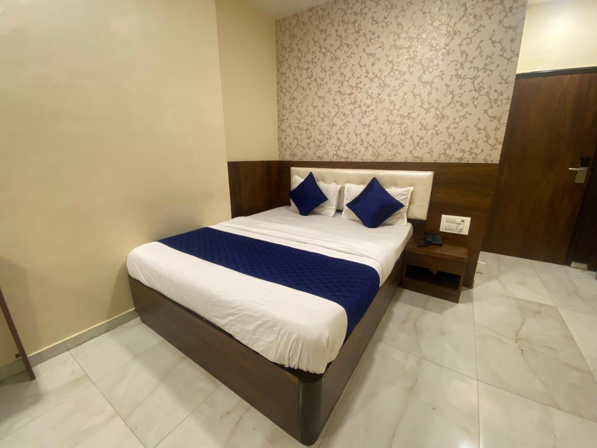 Hotel Ashyana - Near To Grant Road Station Mumbai Kültér fotó